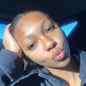 Meet your Posher, Sabrina